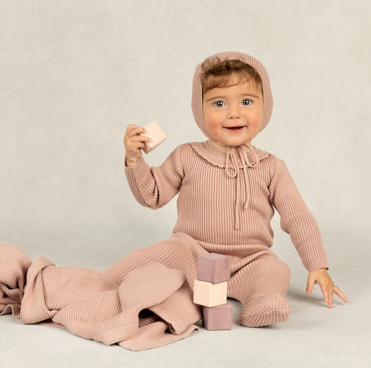 Ruffled Collar Ribbed Knit Romper & Bonnet 2 Ruffled Collar Ribbed Knit Romper & Bonnet - Image 2